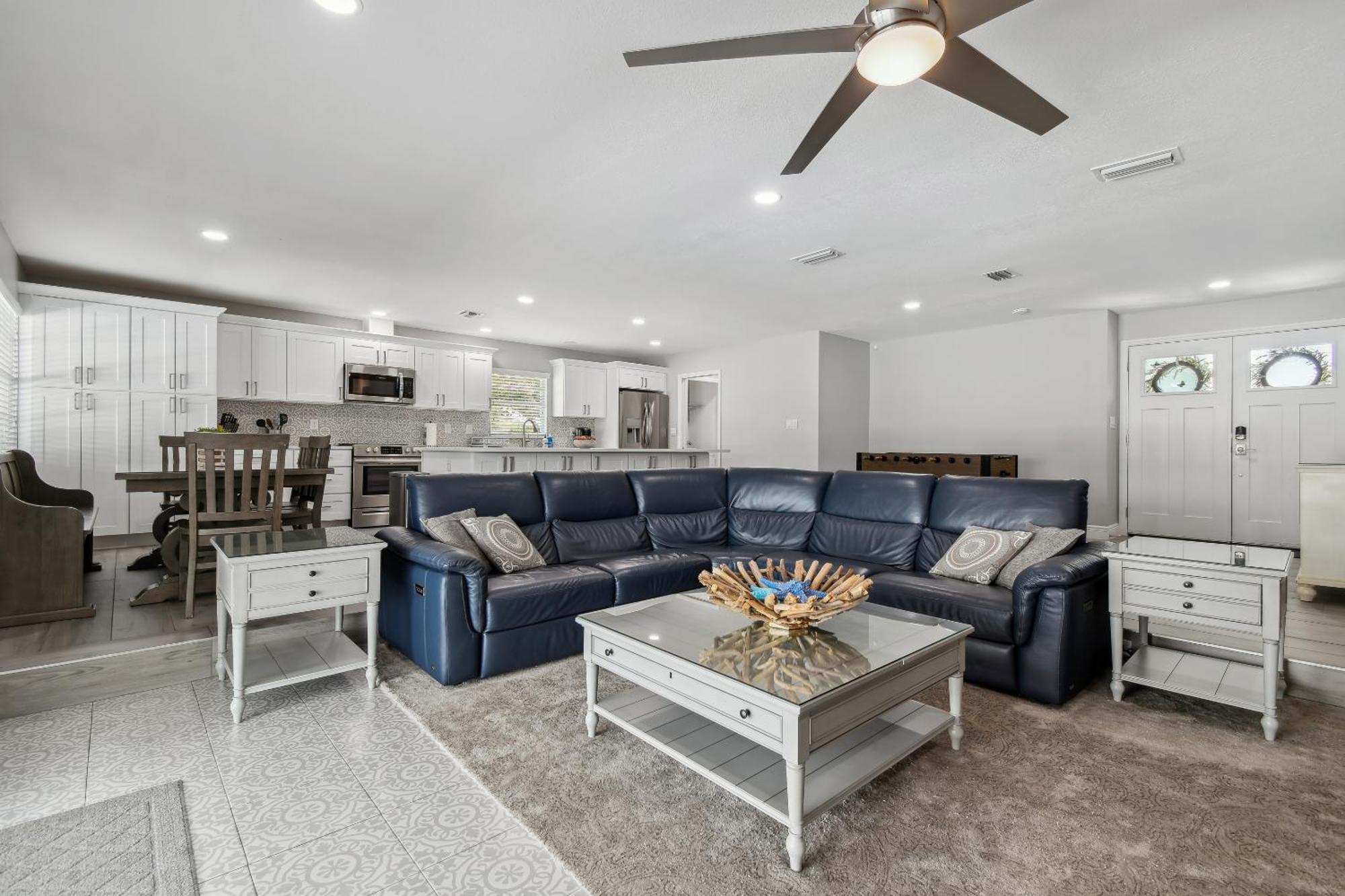Lake House Westchase Area. Heated Pool Waterfront! Tampa Exteriör bild
