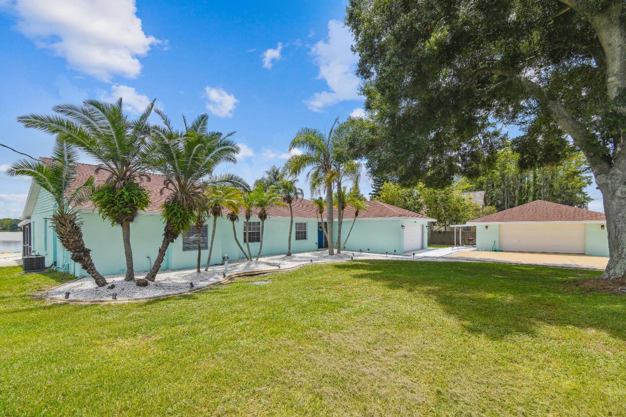 Lake House Westchase Area. Heated Pool Waterfront! Tampa Exteriör bild