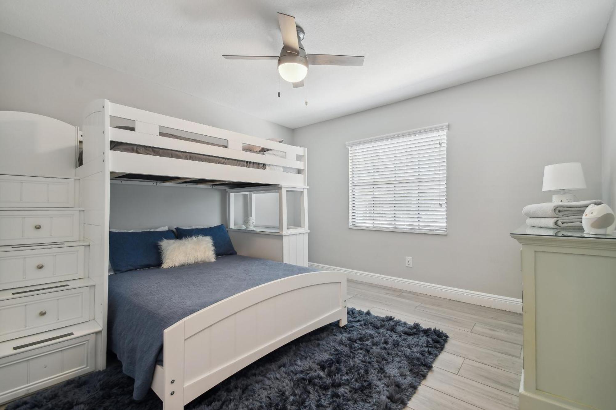Lake House Westchase Area. Heated Pool Waterfront! Tampa Exteriör bild