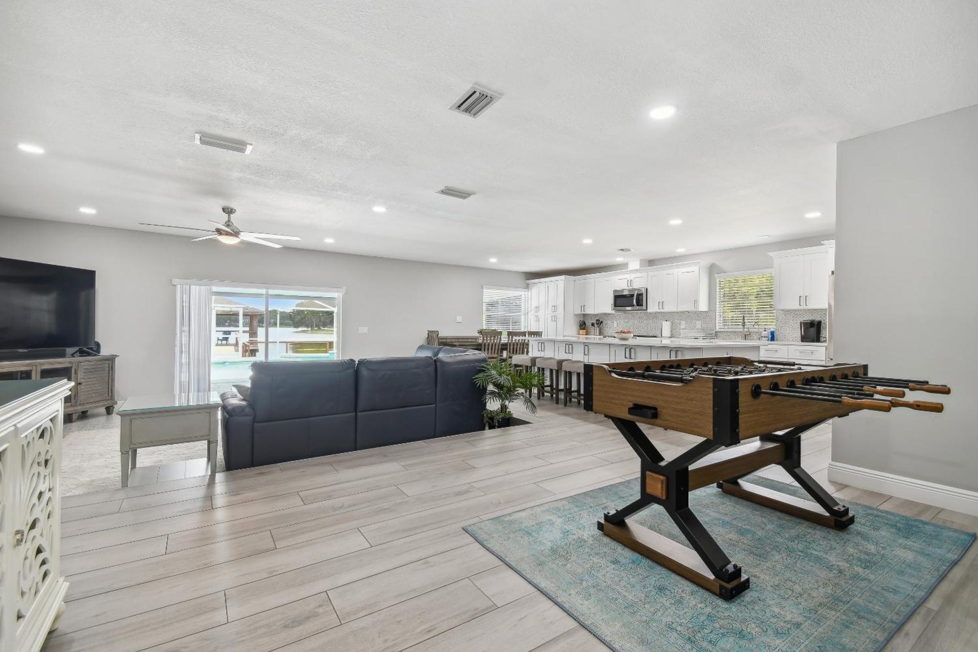 Lake House Westchase Area. Heated Pool Waterfront! Tampa Exteriör bild
