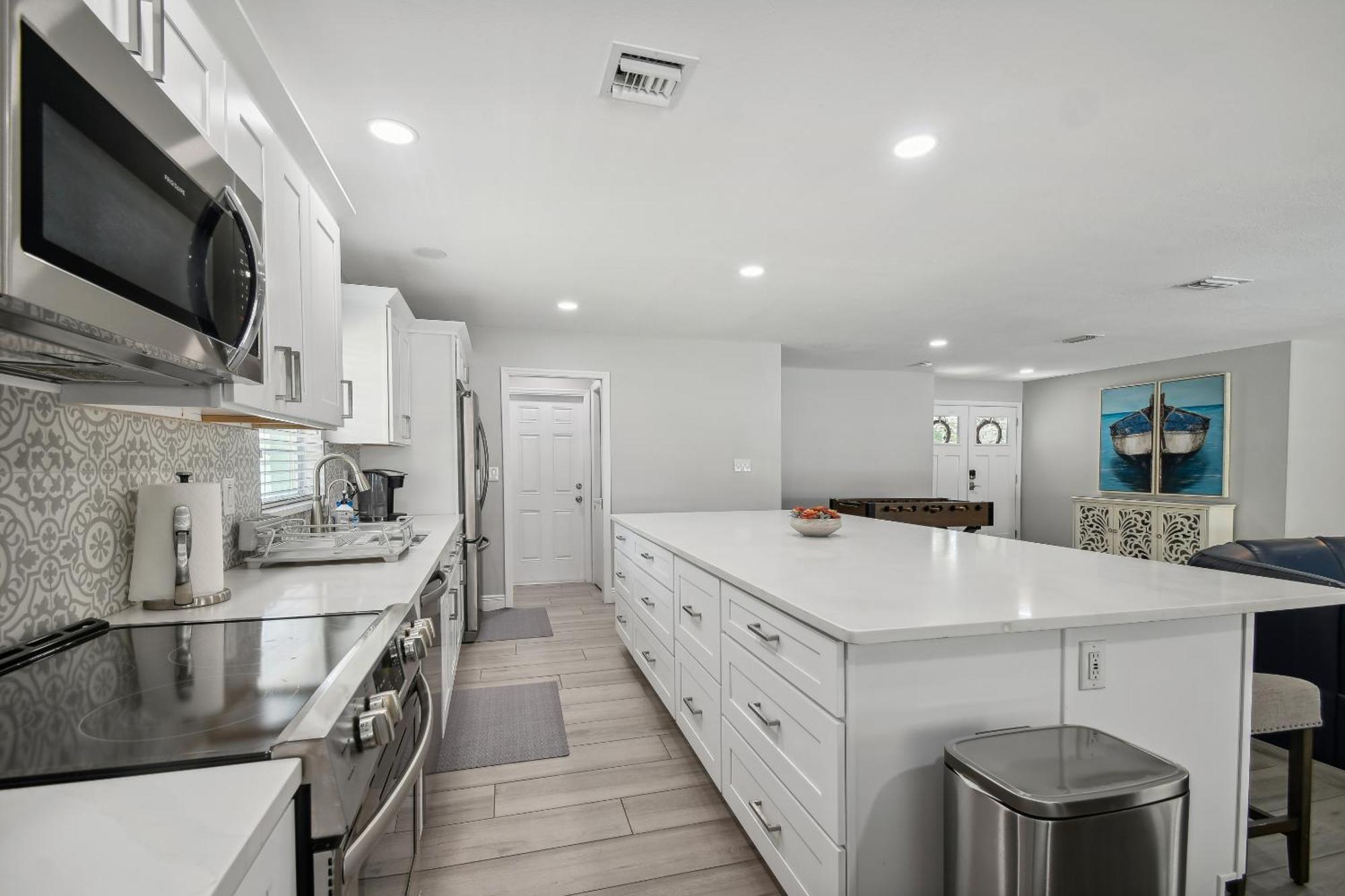 Lake House Westchase Area. Heated Pool Waterfront! Tampa Exteriör bild