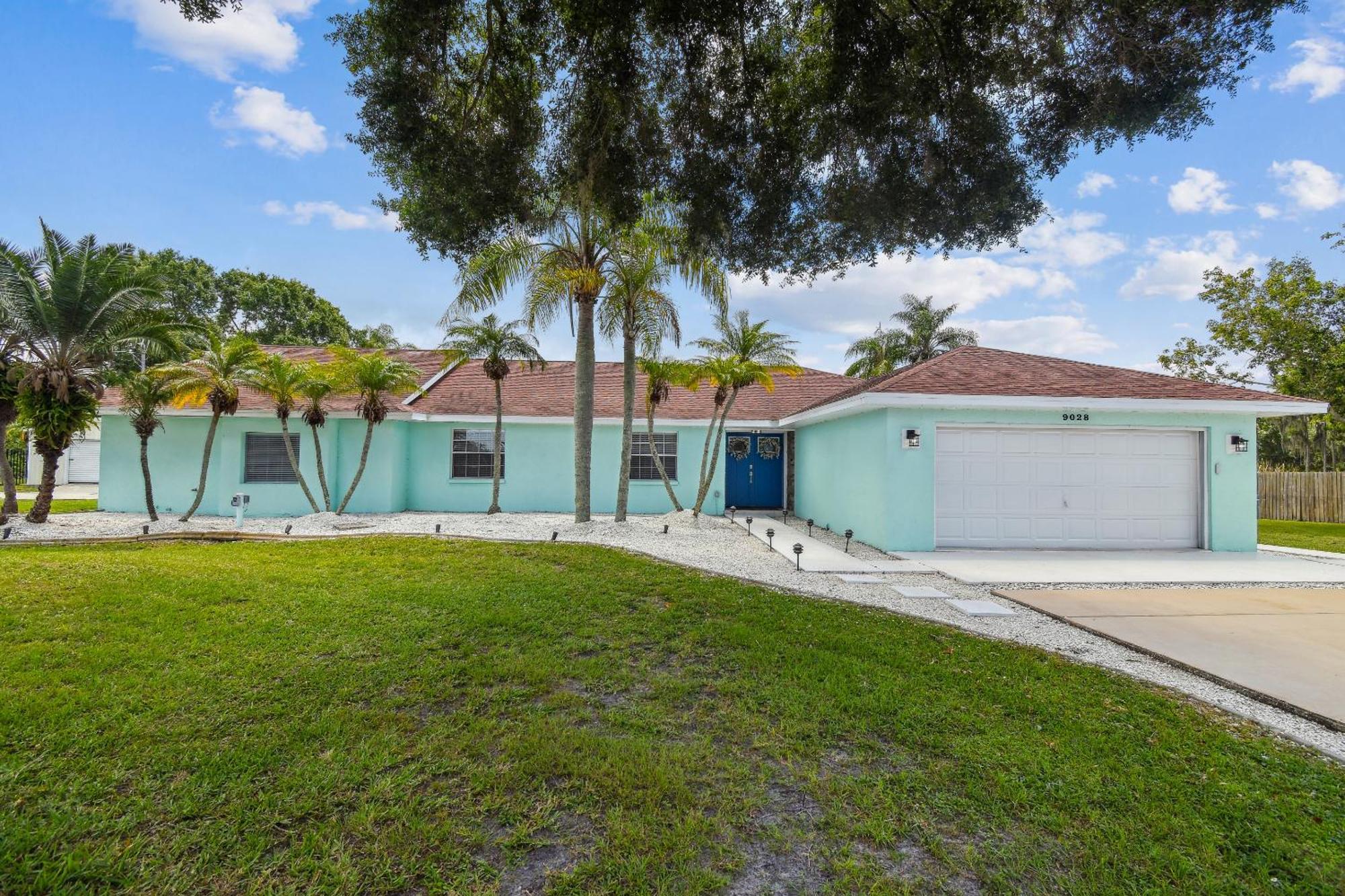 Lake House Westchase Area. Heated Pool Waterfront! Tampa Exteriör bild